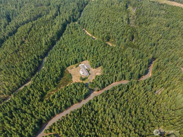351 N Evening Star Lane, Hoodsport, WA 98548