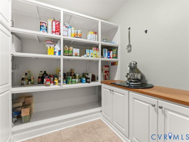 8151 Hidden Valley Ct, Amelia, VA 23002