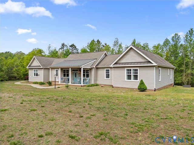 8151 Hidden Valley Ct, Amelia, VA 23002