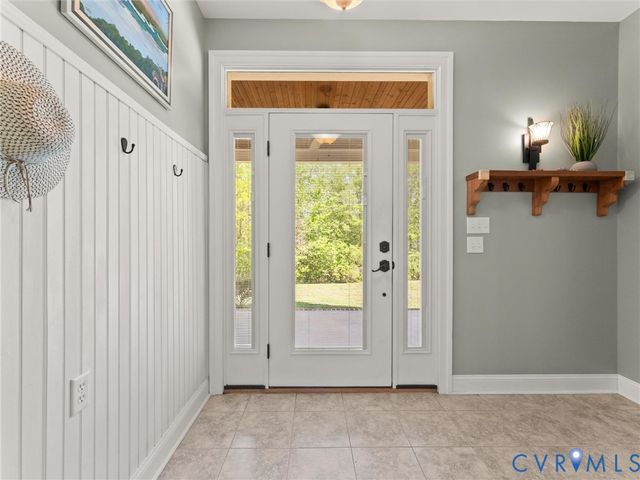 8151 Hidden Valley Ct, Amelia, VA 23002