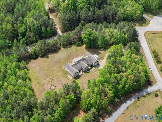 8151 Hidden Valley Ct, Amelia, VA 23002