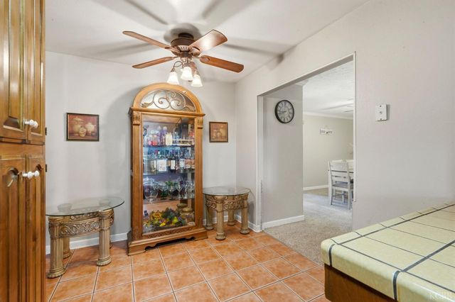 975 Salem Drive, Hanford, CA 93230