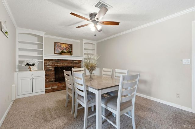 975 Salem Drive, Hanford, CA 93230