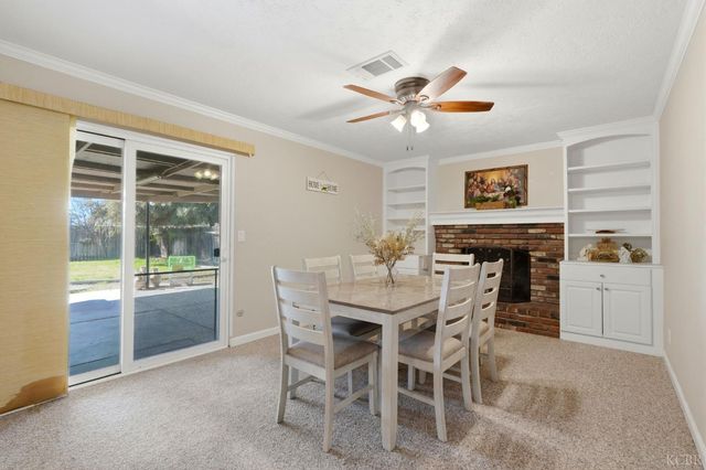 975 Salem Drive, Hanford, CA 93230