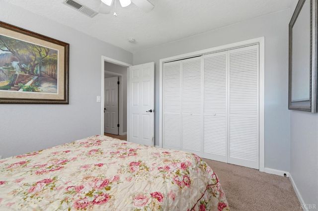 975 Salem Drive, Hanford, CA 93230