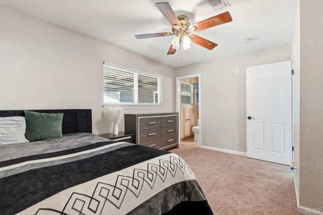 975 Salem Drive, Hanford, CA 93230