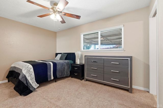 975 Salem Drive, Hanford, CA 93230