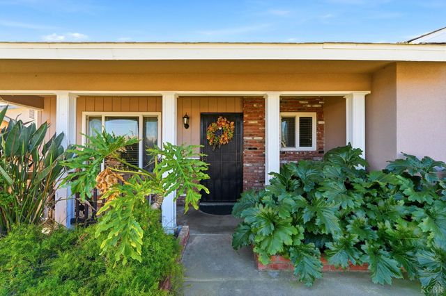 975 Salem Drive, Hanford, CA 93230