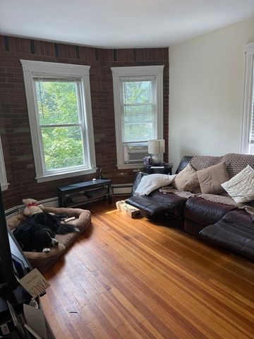 60-62 Warren Ave 2, Milton, MA 02186