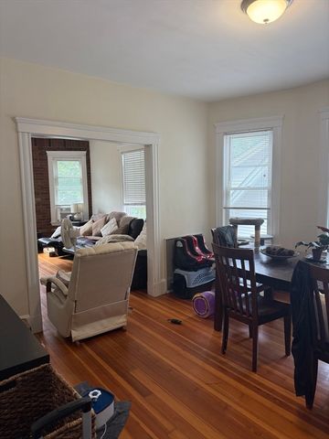 60-62 Warren Ave 2, Milton, MA 02186