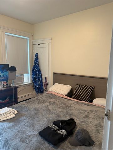 60-62 Warren Ave 2, Milton, MA 02186