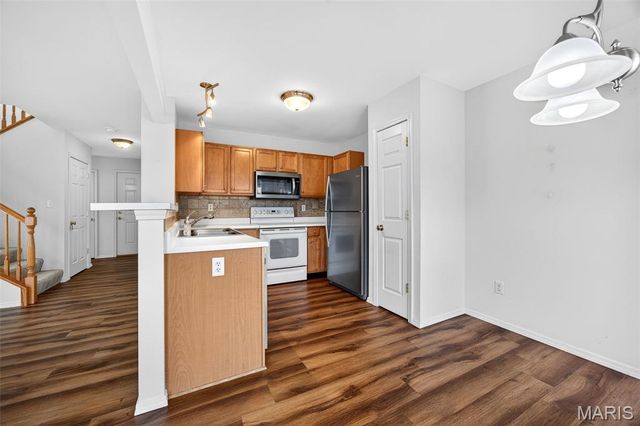 149 Bayhill Village Drive, O'fallon, MO 63368