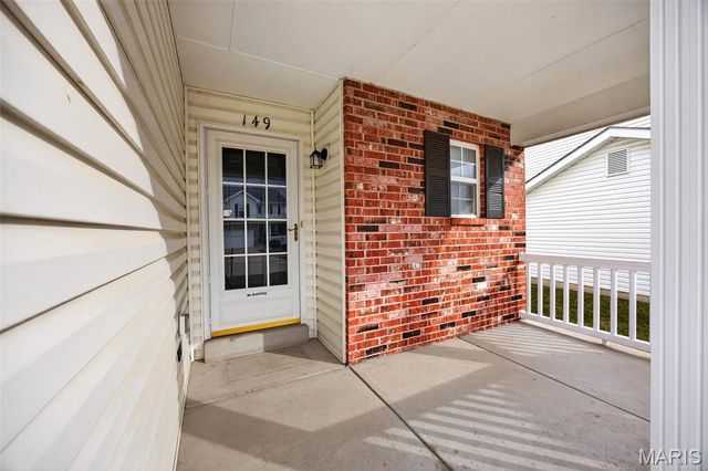 149 Bayhill Village Drive, O'fallon, MO 63368