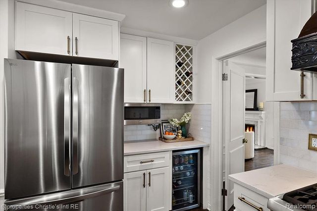 234 Lincoln Road, Grosse Pointe, MI 48230