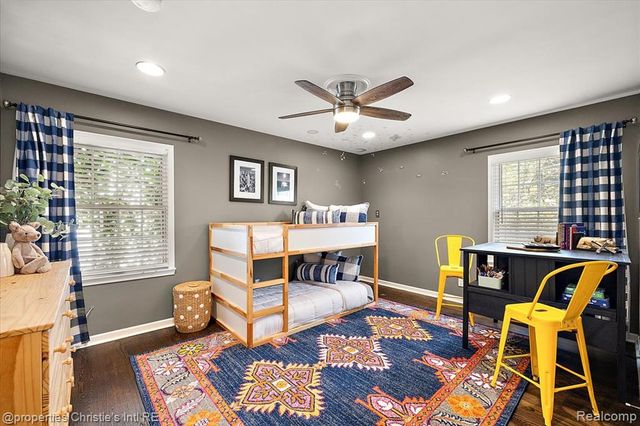 234 Lincoln Road, Grosse Pointe, MI 48230