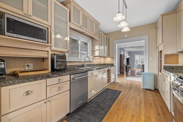 2516 71st STREET, Kenosha, WI 53143