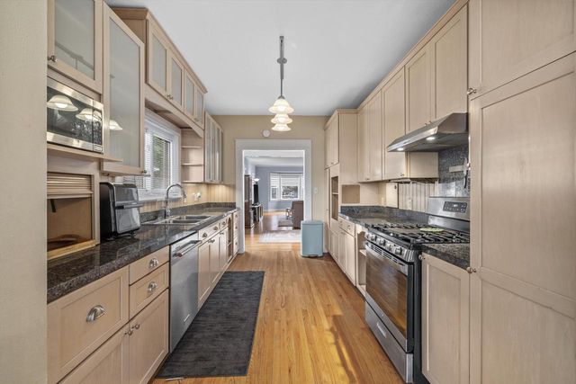 2516 71st STREET, Kenosha, WI 53143