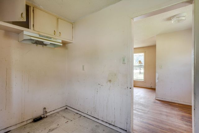 2054 N Piatt, Wichita, KS 67214