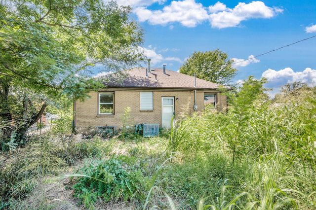 2054 N Piatt, Wichita, KS 67214