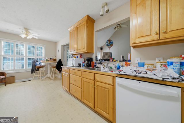 2403 Bluff Creek Overlook, Douglasville, GA 30135