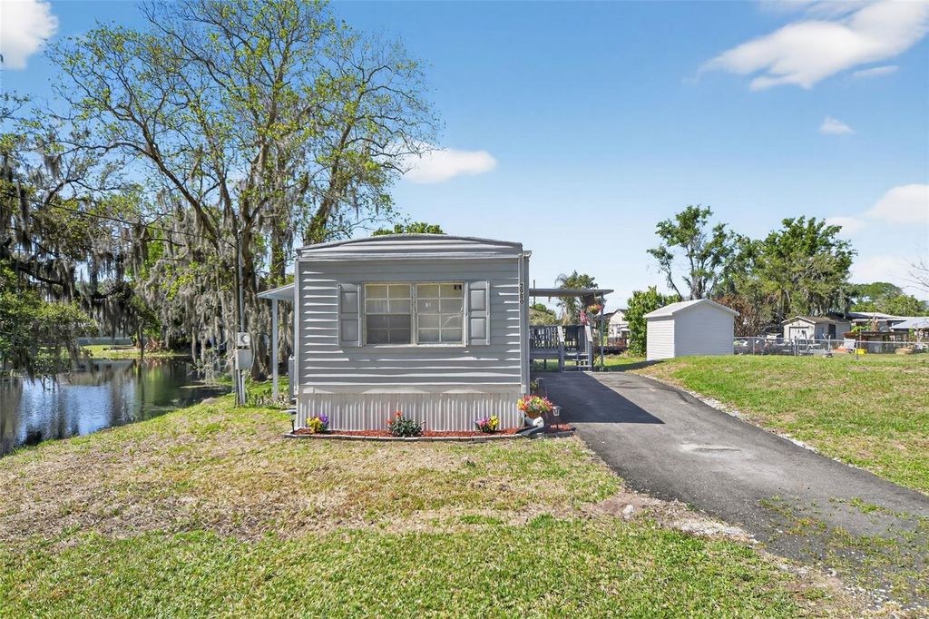 2944 PALM CIRCLE, Haines City, FL 33844