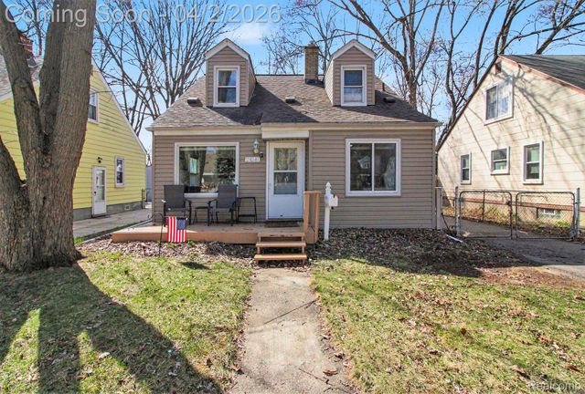 24341 Parklawn Street, Oak Park, MI 48237