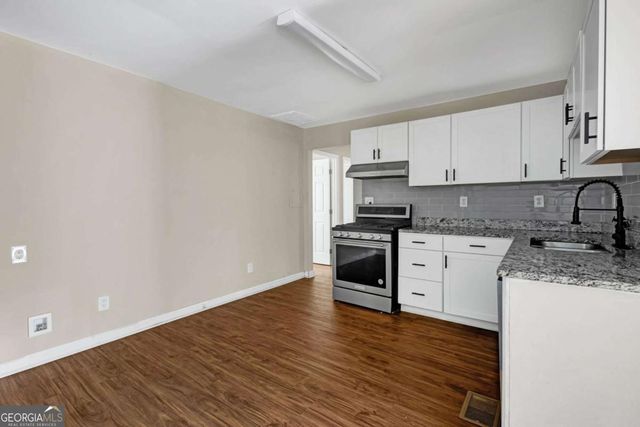 5164 Phillips Drive, Forest Park, GA 30297