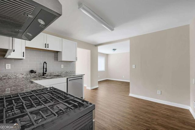 5164 Phillips Drive, Forest Park, GA 30297