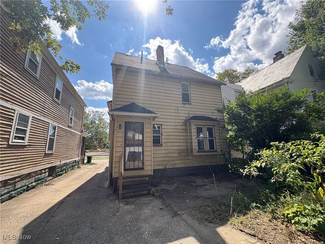 9921 Hampden Avenue, Cleveland, OH 44108