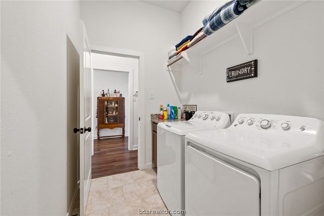 3165 Charge Lane, Bryan, TX 77808