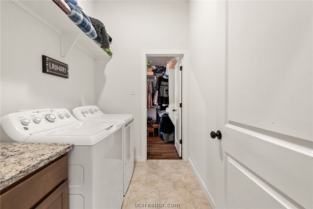 3165 Charge Lane, Bryan, TX 77808