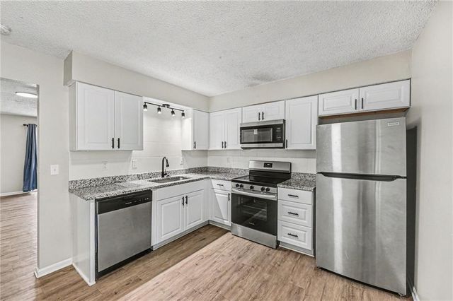 1310 NW Valley Woods Court, Grain Valley, MO 64029