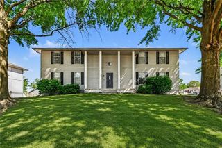 1310 NW Valley Woods Court, Grain Valley, MO 64029
