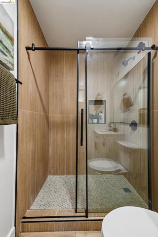 7807 7807 Outlook Ave, Oakland, CA 94605