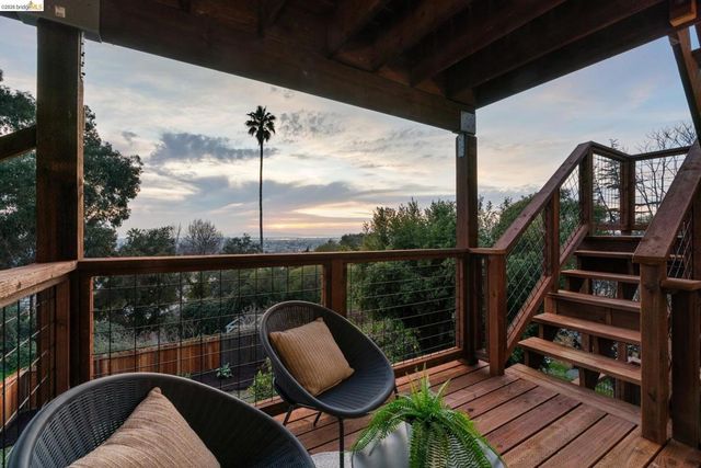 7807 7807 Outlook Ave, Oakland, CA 94605