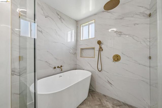 7807 7807 Outlook Ave, Oakland, CA 94605