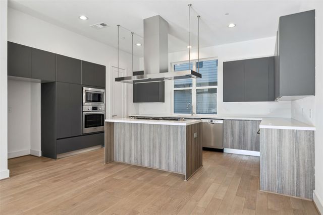 3040 Chimes Street, Dallas, TX 75219