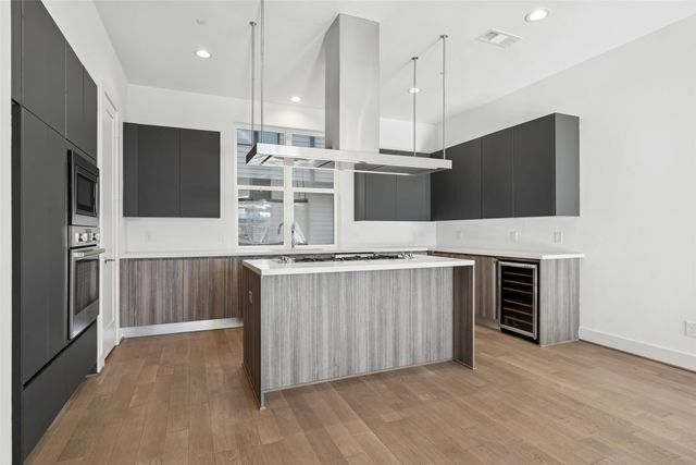 3040 Chimes Street, Dallas, TX 75219