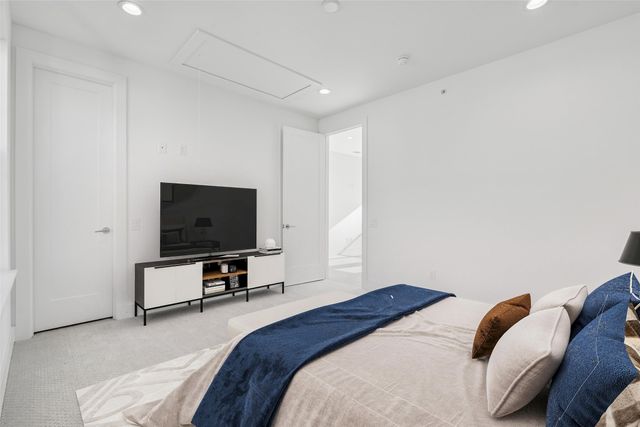 3040 Chimes Street, Dallas, TX 75219