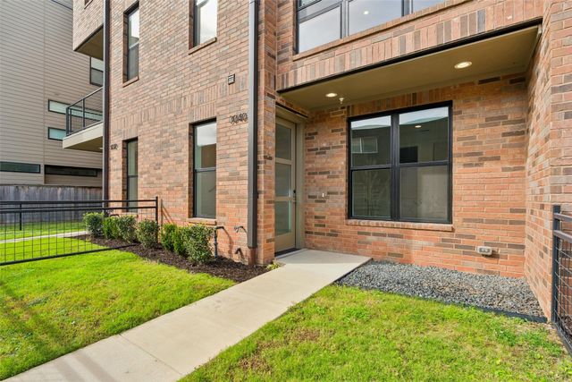 3040 Chimes Street, Dallas, TX 75219