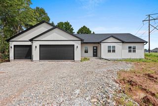 1613 FOUNDERS STREET, Neenah, WI 54956