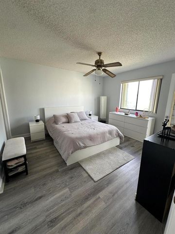 3138 Via Poinciana 317, Lake Worth, FL 33467