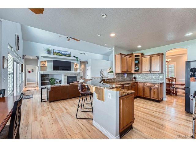 705 Antelope Dr W, Bennett, CO 80102