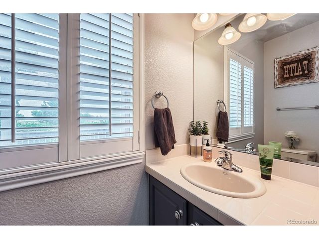 705 Antelope Dr W, Bennett, CO 80102