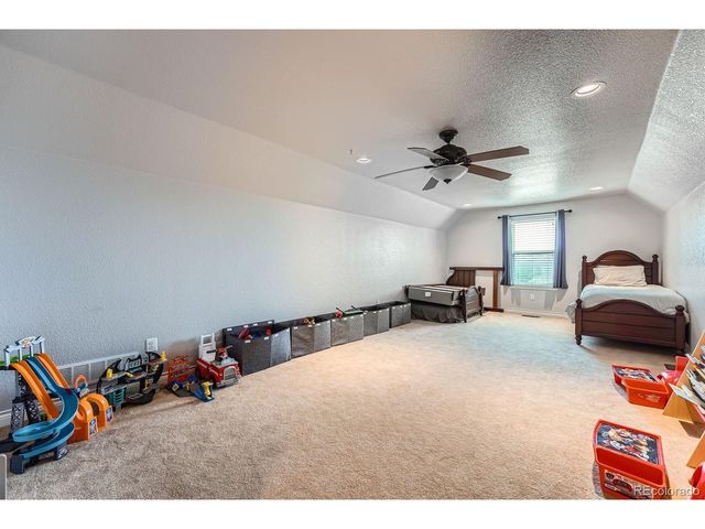 705 Antelope Dr W, Bennett, CO 80102