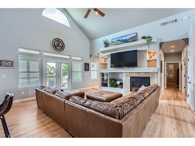 705 Antelope Dr W, Bennett, CO 80102