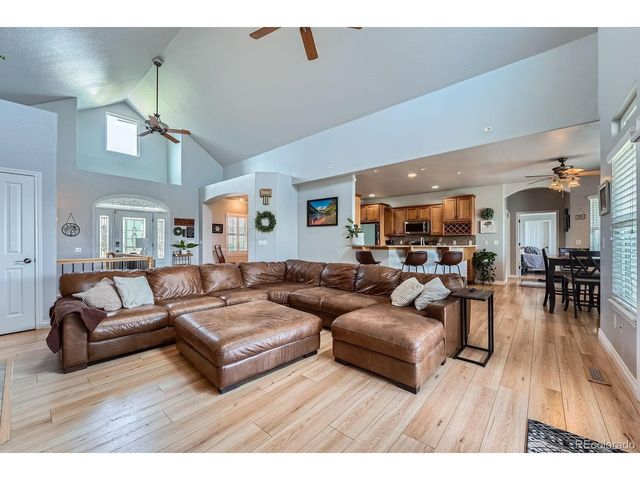 705 Antelope Dr W, Bennett, CO 80102