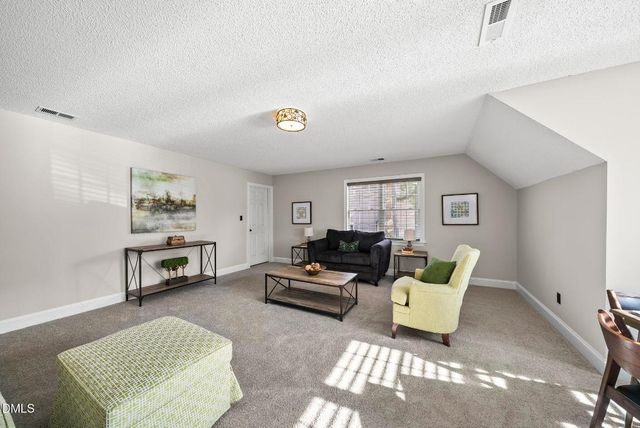 1013 Edenburghs Keep Drive, Knightdale, NC 27545