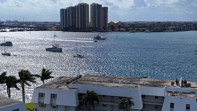 1051 Sugar Sands Boulevard 351, Singer Island, FL 33404