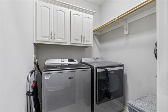 8 NE 102nd Street, Kansas City, MO 64155